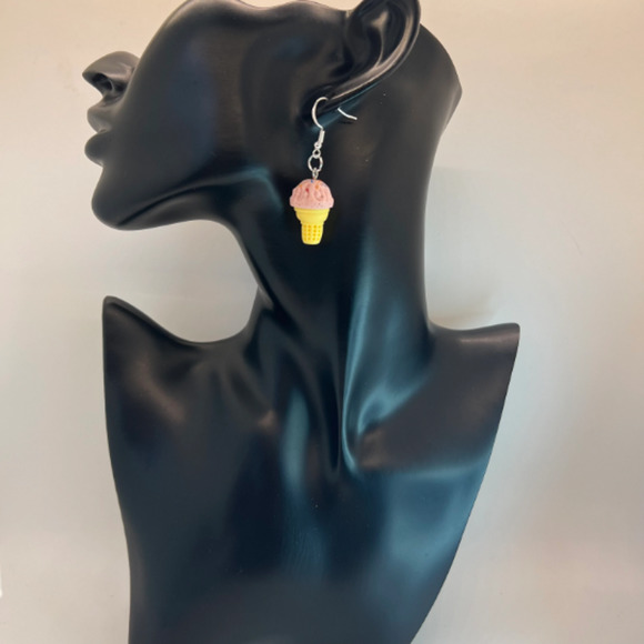 Ice Cream Earrings - Summer Earrings - Beach Vacation Earrings - Dessert Earring - Picture 6 of 10